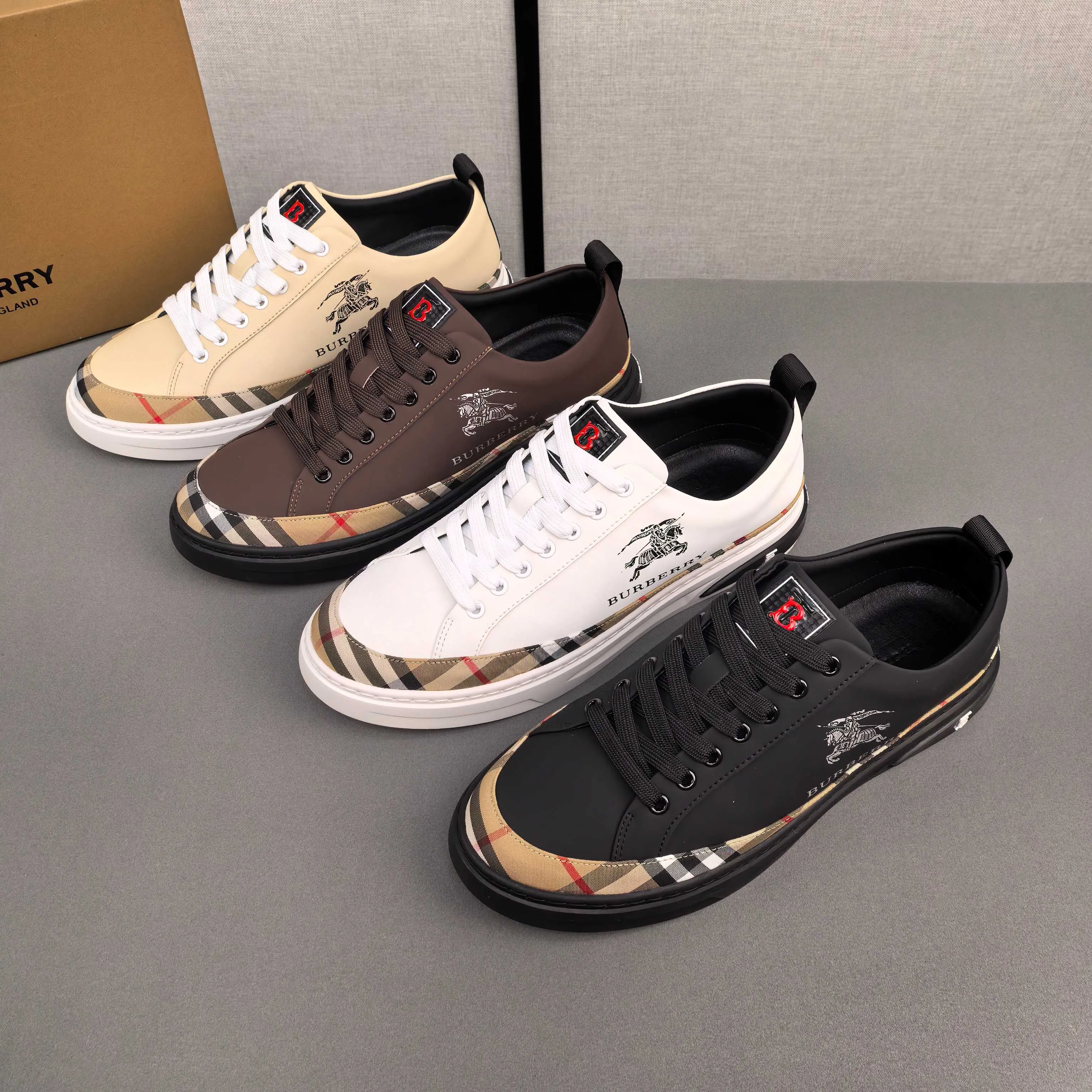 Burberry [Burberry] men's shoes 💰400💰. Fashionable sports and casual shoes, the upper is made of first-layer cowhide with plaid material, first-layer pigskin lining, and rubber outsole. Men's size 38-44.